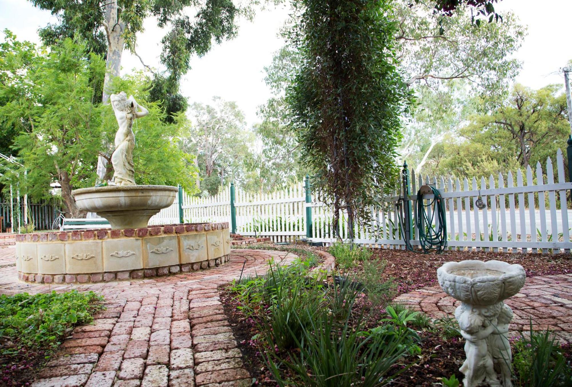 Rosebridge House Bed & Breakfast Adult Retreat Gooseberry Hill Εξωτερικό φωτογραφία