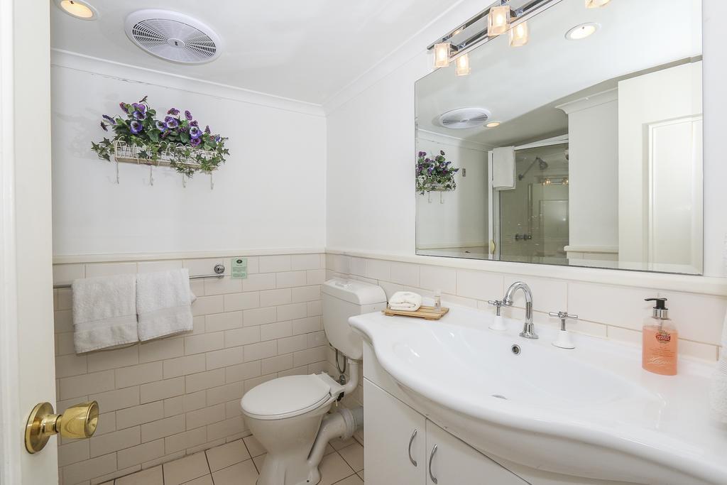 Rosebridge House Bed & Breakfast Adult Retreat Gooseberry Hill Εξωτερικό φωτογραφία